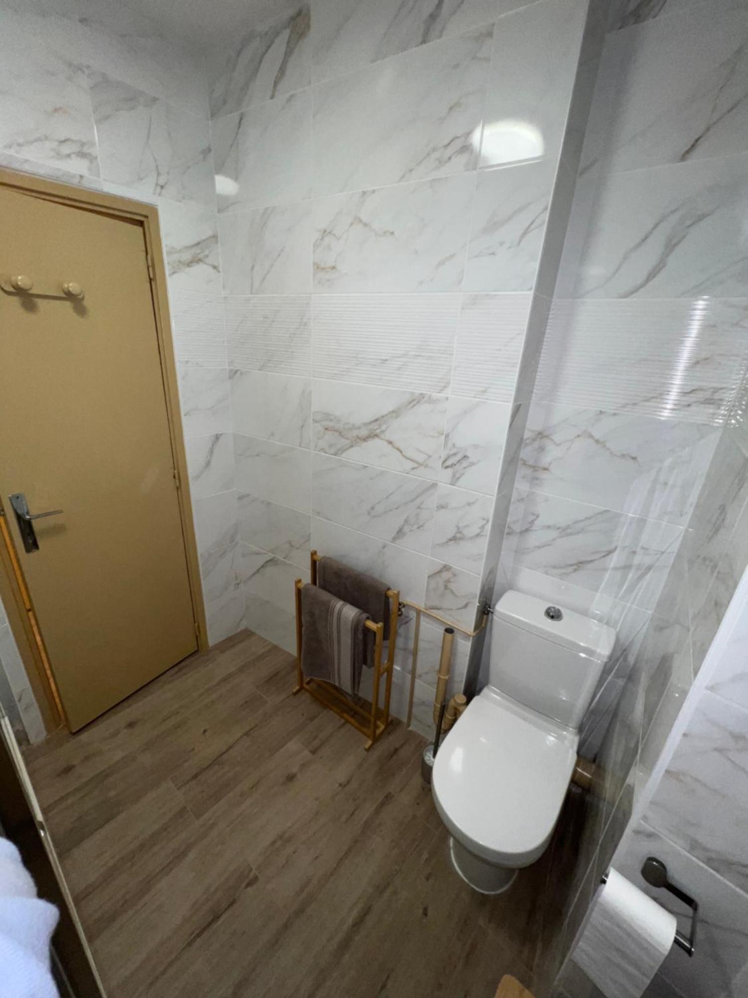 Appartement Dijon Le Zola, Avec Parking Prive Sur Demande Payant Sur Place Esterno foto